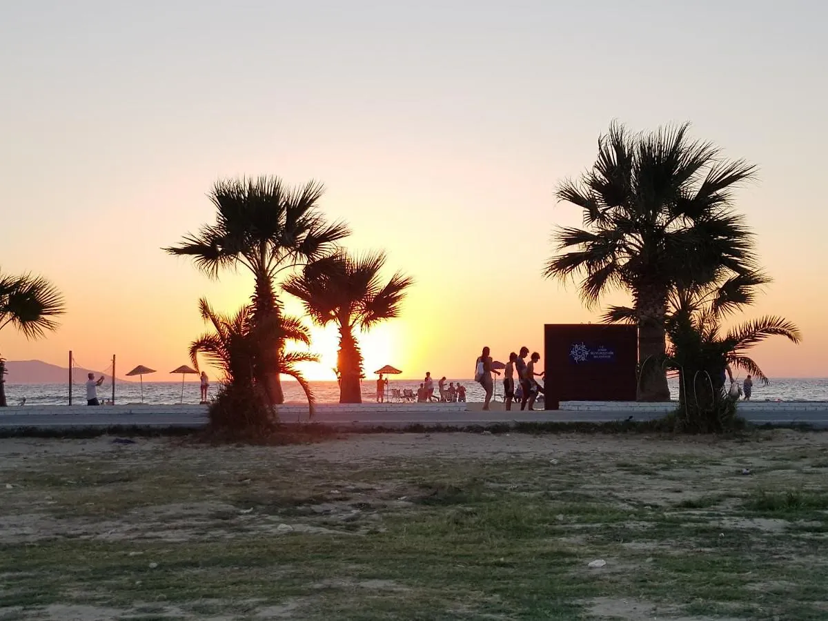 Esin Sitesi Kusadasi Apartment Davutlar