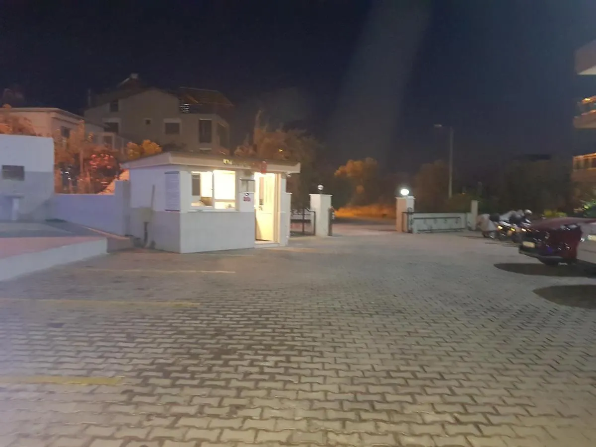 Esin Sitesi Kusadasi Apartment Davutlar
