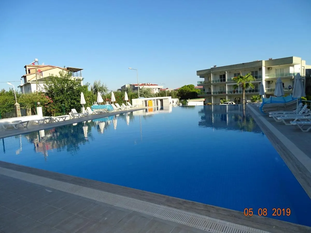 Esin Sitesi Kusadasi Apartment Davutlar